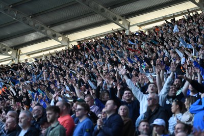 180426 - Reading v Cardiff City - Sky Bet League 1 - Cardiff fans celebrate after their side go 2 up