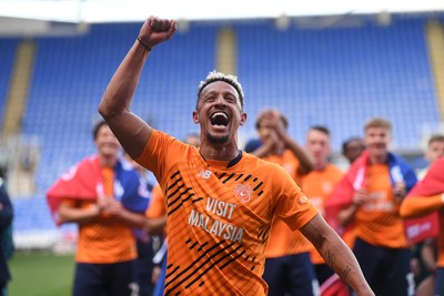 180426 - Reading v Cardiff City - Sky Bet League 1 - Callum Robinson of Cardiff City celebrates at full time after securing promotion back to the Championship