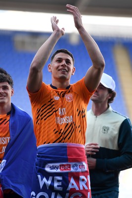 180426 - Reading v Cardiff City - Sky Bet League 1 - Yousef Salech of Cardiff City celebrates at full time after securing promotion back to the Championship