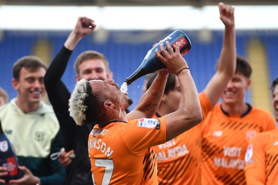 180426 - Reading v Cardiff City - Sky Bet League 1 - Callum Robinson of Cardiff City celebrates at full time