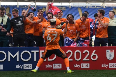 180426 - Reading v Cardiff City - Sky Bet League 1 - Cardiff celebrate at full time being promoted to the Championship