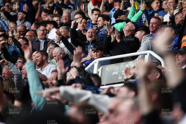 180426 - Reading v Cardiff City - Sky Bet League 1 - Cardiff fans celebrate after their side go 2 up