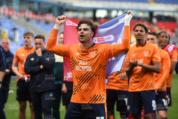 180426 - Reading v Cardiff City - Sky Bet League 1 - Ollie Tanner of Cardiff City celebrates at full time after securing promotion back to the Championship