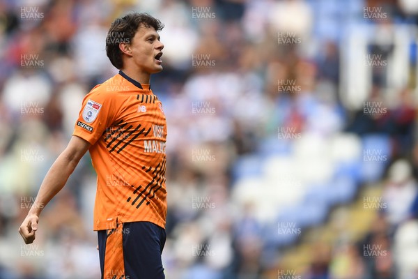 180426 - Reading v Cardiff City - Sky Bet League 1 - Perry NG of Cardiff City celebrates at full time after securing promotion back to the Championship
