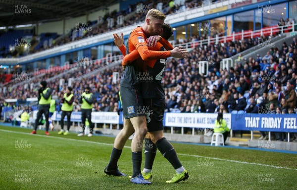010119 - Reading v Swansea City - SkyBet Championship - Connor Roberts of Swansea City celebrates scoring a goal with Oli McBurnie