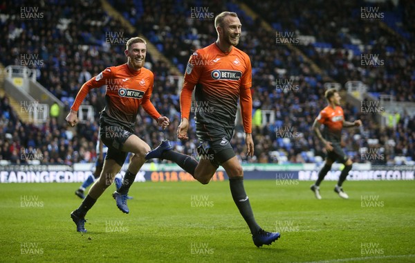 010119 - Reading v Swansea City - SkyBet Championship - Mike van der Hoorn of Swansea City celebrates scoring their third goal in the first half