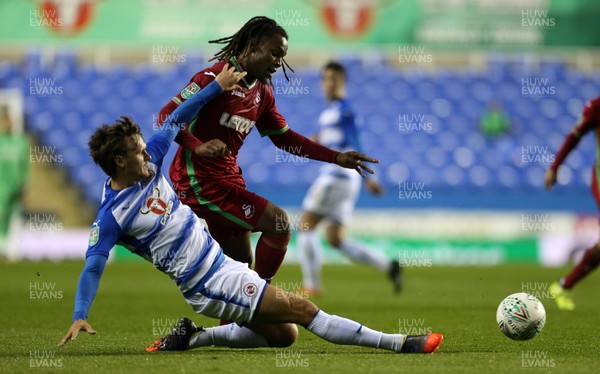 190917 - Reading v Swansea City - Carabao Cup - Renato Sanches of Swansea City is tackled by John Swift of Reading