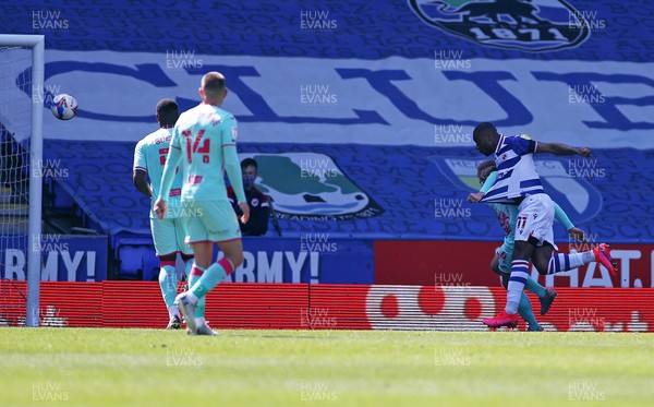 250421 - Reading v Swansea City - SkyBet Championship - Yakou Meite of Reading scores the first goal