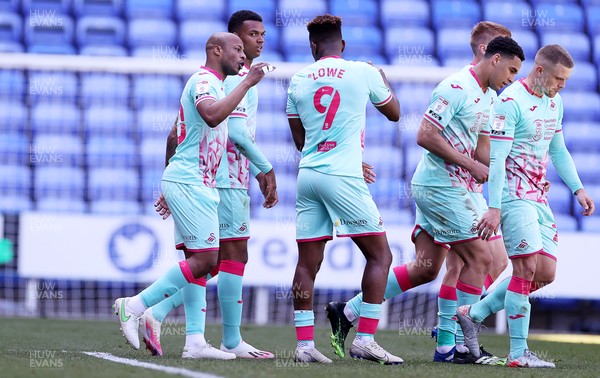 250421 - Reading v Swansea City - SkyBet Championship - Andre Ayew of Swansea City celebrates scoring a goal with team mates