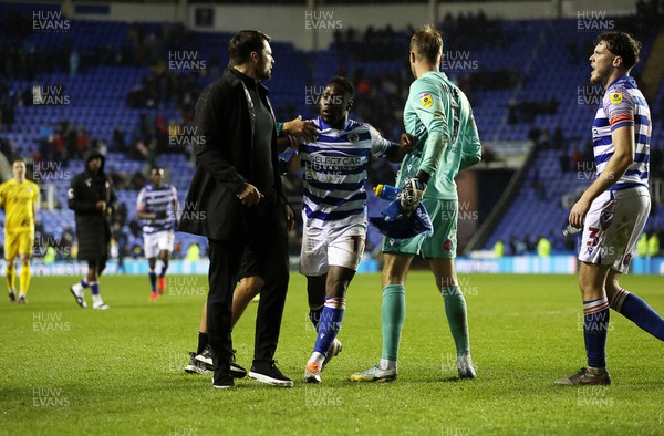 271222 - Reading v Swansea City - SkyBet Championship - Swansea City Manager Russell Martin has to be pushed away from Joe Lumley of Reading by Andy Yiadom