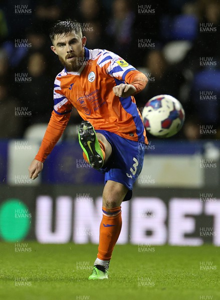 271222 - Reading v Swansea City - SkyBet Championship - Ryan Manning of Swansea City 