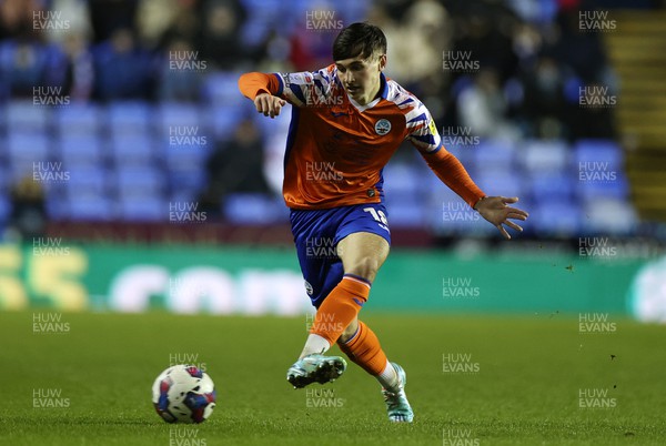 271222 - Reading v Swansea City - SkyBet Championship - Luke Cundle of Swansea City 