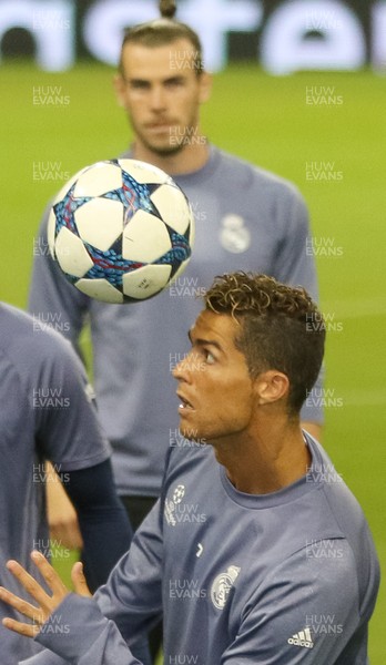 020617 - Real Madrid Training Session, UEFA Champions League Final, Cardiff - Ronaldo and Gareth Bale of Real Madrid during training at the National Stadium of Wales ahead of the Champions League Final