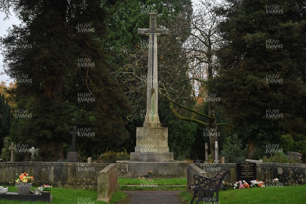 111125 - Remembrance Day - Picture shows the Great War Memorial in Newport, St Woolos Cemetery on Remembrance Day