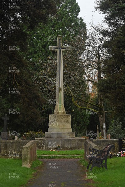111125 - Remembrance Day - Picture shows the Great War Memorial in Newport, St Woolos Cemetery on Remembrance Day