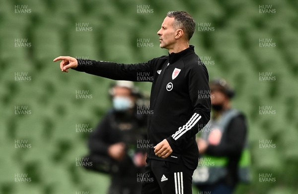 111020 - Republic of Ireland v Wales - UEFA Nations League - Wales manager Ryan Giggs