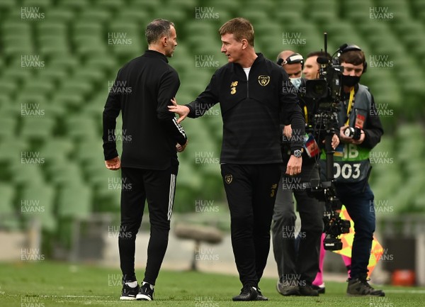 111020 - Republic of Ireland v Wales - UEFA Nations League - Wales manager Ryan Giggs and Republic of Ireland manager Stephen Kenny at the end of the game