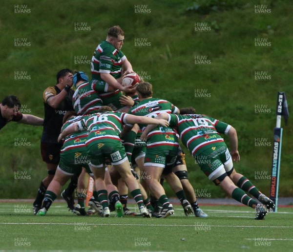 151125 - RGC v Ebbw Vale - Super Rygbi Cymru (SRC) - Dylan Bartlett of Ebbw Vale catches the ball from the line out