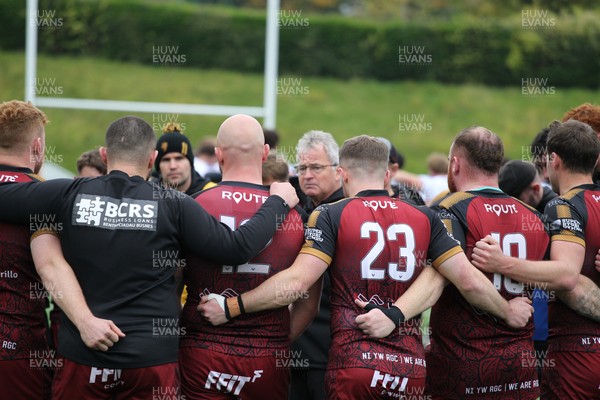 181025 - RGC v Swansea - Super Rygbi Cymru (SRC) - John Callard of RGC talks to the team post match