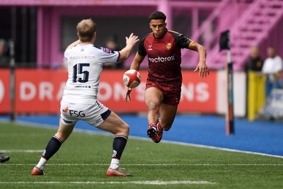 070326 - RGC v Swansea RFC - SRC plate Final - Caio Parry of RGC is challenged by Mat Protheroe of Swansea
