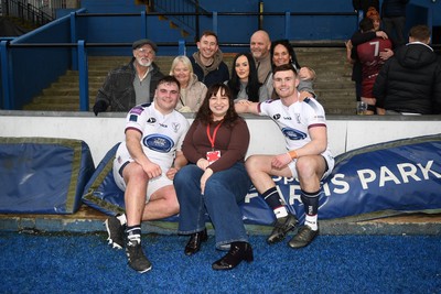 070326 - RGC v Swansea RFC - SRC plate Final - Logan Lloyd of Swansea and Liam Lloyd of Swansea wit family at full time