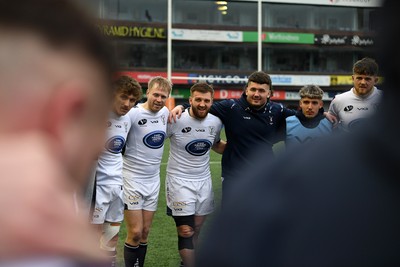 070326 - RGC v Swansea RFC - SRC plate Final - Swansea huddle at full time