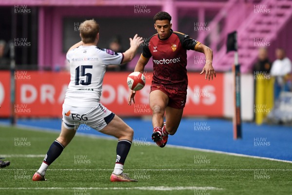 070326 - RGC v Swansea RFC - SRC plate Final - Caio Parry of RGC is challenged by Mat Protheroe of Swansea