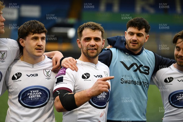 070326 - RGC v Swansea RFC - SRC plate Final - Joe Thomas of Swansea leads his sides huddle at full time