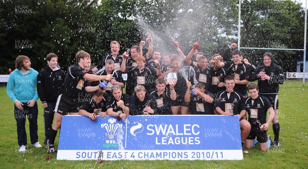 25.05.11 - Rhiwbina v St Peters - East District Cup Final - Rhiwbina celebrate winning SWALEC League 4 South East. 