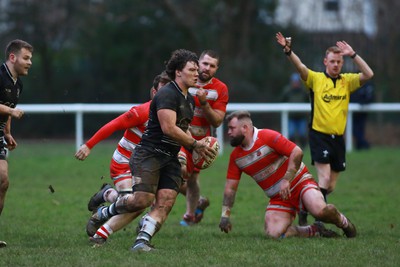 060124 - Rhiwbina v Ynysybwl - Admiral National League 1 East Central - Jeffery Young of Rhiwbina looks attack from an advantage