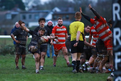 060124 - Rhiwbina v Ynysybwl - Admiral National League 1 East Central - Joseph Thomas of Rhiwbina clear to touch 