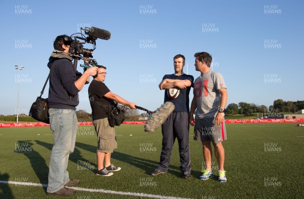 080915 - Rhod Gilbert filming with Wales Women's squad at the Vale