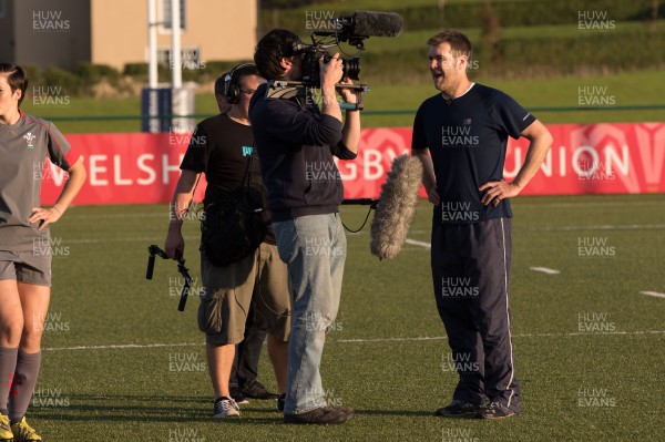 080915 - Rhod Gilbert filming with Wales Women's squad at the Vale