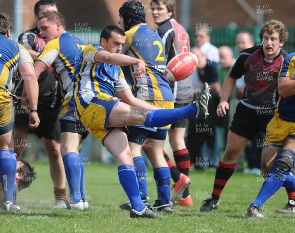 15.05.10 - Swalec League Division 2 East Rhydfelin v Gilfach Goch  