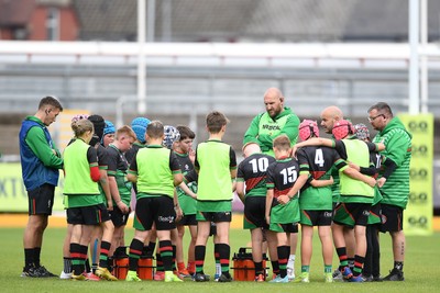 210525 - Rhymney Valley and Caerphilly District v Pembs Schools  - WSRU Junior Group - U11s DC Thomas Bowl Final -  Rhymney Valley and Caerphilly District huddle