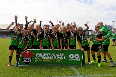 210525 - Rhymney Valley and Caerphilly District v Pembs Schools  - WSRU Junior Group - U11s DC Thomas Bowl Final - Rhymney Valley and Caerphilly District players celebrate lifting the trophy 