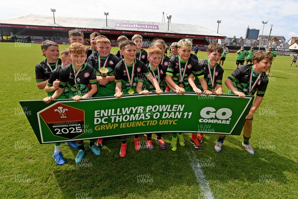 210525 - Rhymney Valley and Caerphilly District v Pembs Schools  - WSRU Junior Group - U11s DC Thomas Bowl Final - Rhymney Valley and Caerphilly District players celebrate lifting the trophy 