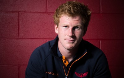 300816 -    Scarlets Rhys Patchell at Parc y Scarlets