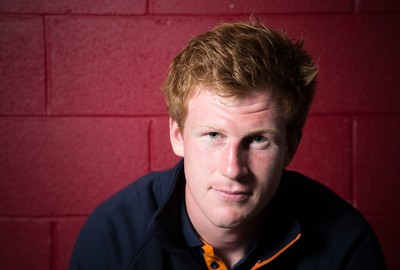 300816 -    Scarlets Rhys Patchell at Parc y Scarlets