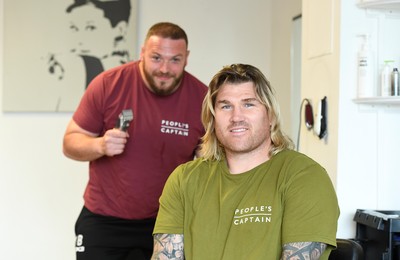 Richard Hibbard Charity Haircut 300421