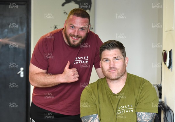 300421 -  Dragons rugby player Richard Hibbard has his haircut to raise money for team mate Greg Bateman's charity People's Captain