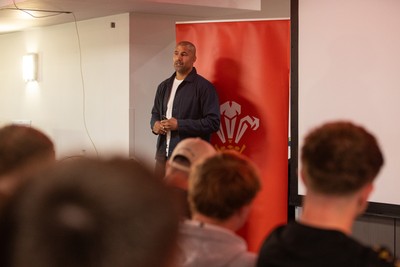 110625 - WRU - Richard Parkes speaks to Welsh team at the Vale Resort - 