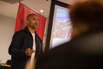 110625 - WRU - Richard Parkes speaks to Welsh team at the Vale Resort - 