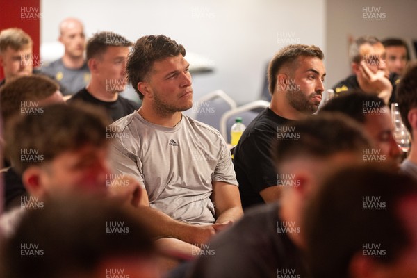110625 - WRU - Richard Parkes speaks to Welsh team at the Vale Resort - Teddy Williams watches Parkes speak