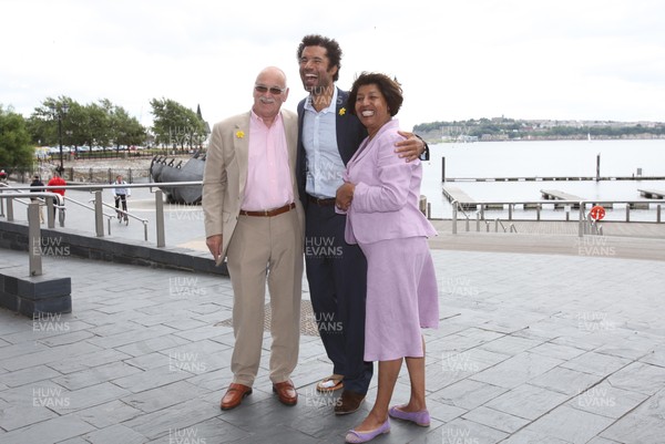 19.07.11 - Richard Parks 737 Challenge Homecoming event, Senedd, Cardiff Former Welsh rugby player Richard Parks with his parents Derek and Lee, as he arrives back in Cardiff for a reception at the Senedd after completing his 737 Challenge. 