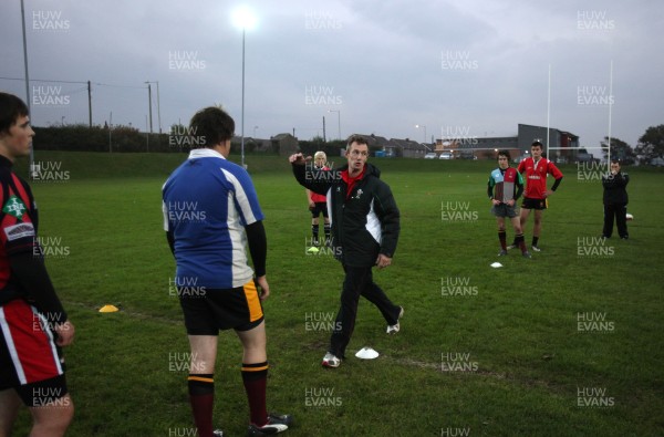 15.10.09 - Rob Howley coaching session at Cefn Cribbw RFC 