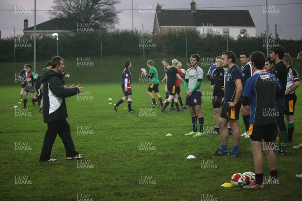 15.10.09 - Rob Howley coaching session at Cefn Cribbw RFC 