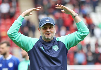 040524 - Rotherham United v Cardiff City - Sky Bet Championship - Manager Erol Bulut of Cardiff salutes the fans at the end of the match