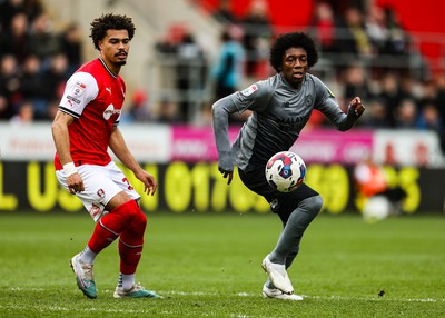 180323 - Rotherham United v Cardiff City - Sky Bet Championship - Jaden Philogene-Bidace of Cardiff brings the ball forward