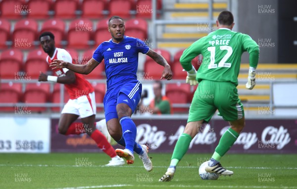 250718 - Rotherham United v Cardiff City - Preseason Friendly - Kenneth Zohore of Cardiff City puts pressure on Lewi Price of Rotherham
